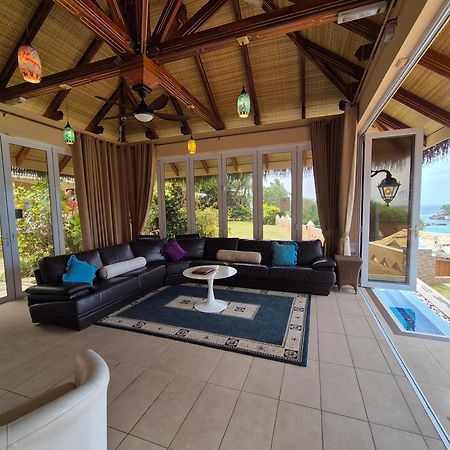 Au Fond De Mer View Anse Royale Exterior photo