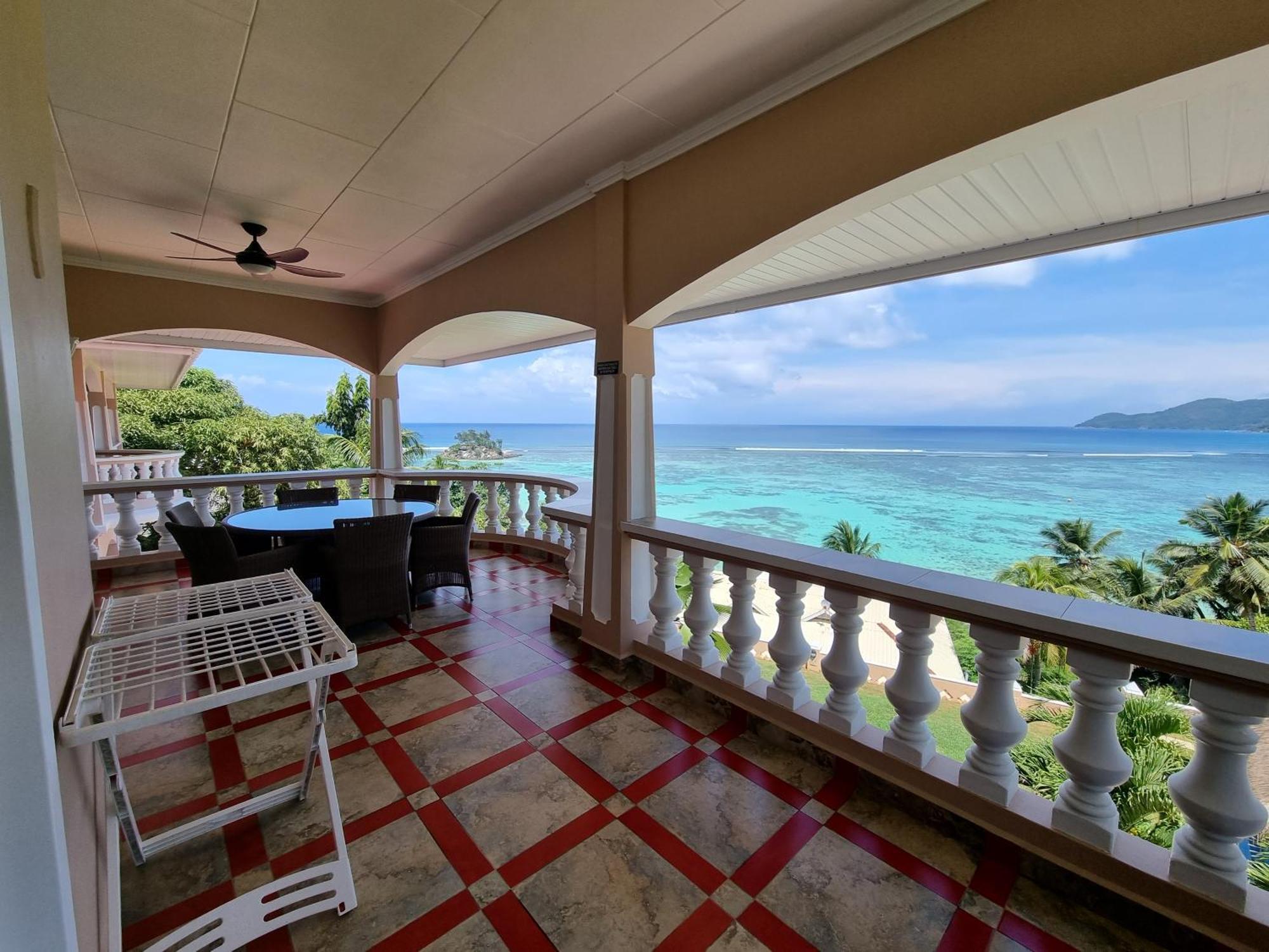 Au Fond De Mer View Anse Royale Room photo