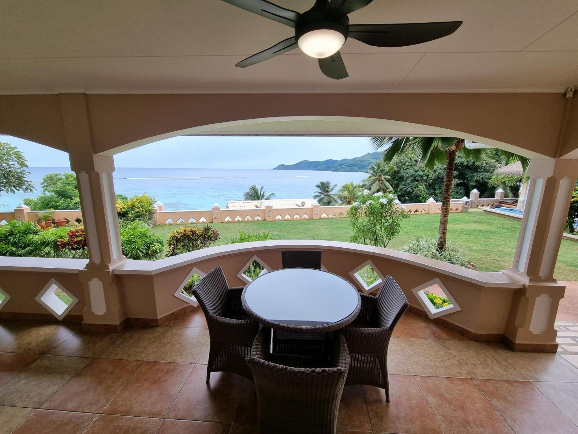 Au Fond De Mer View Anse Royale Room photo