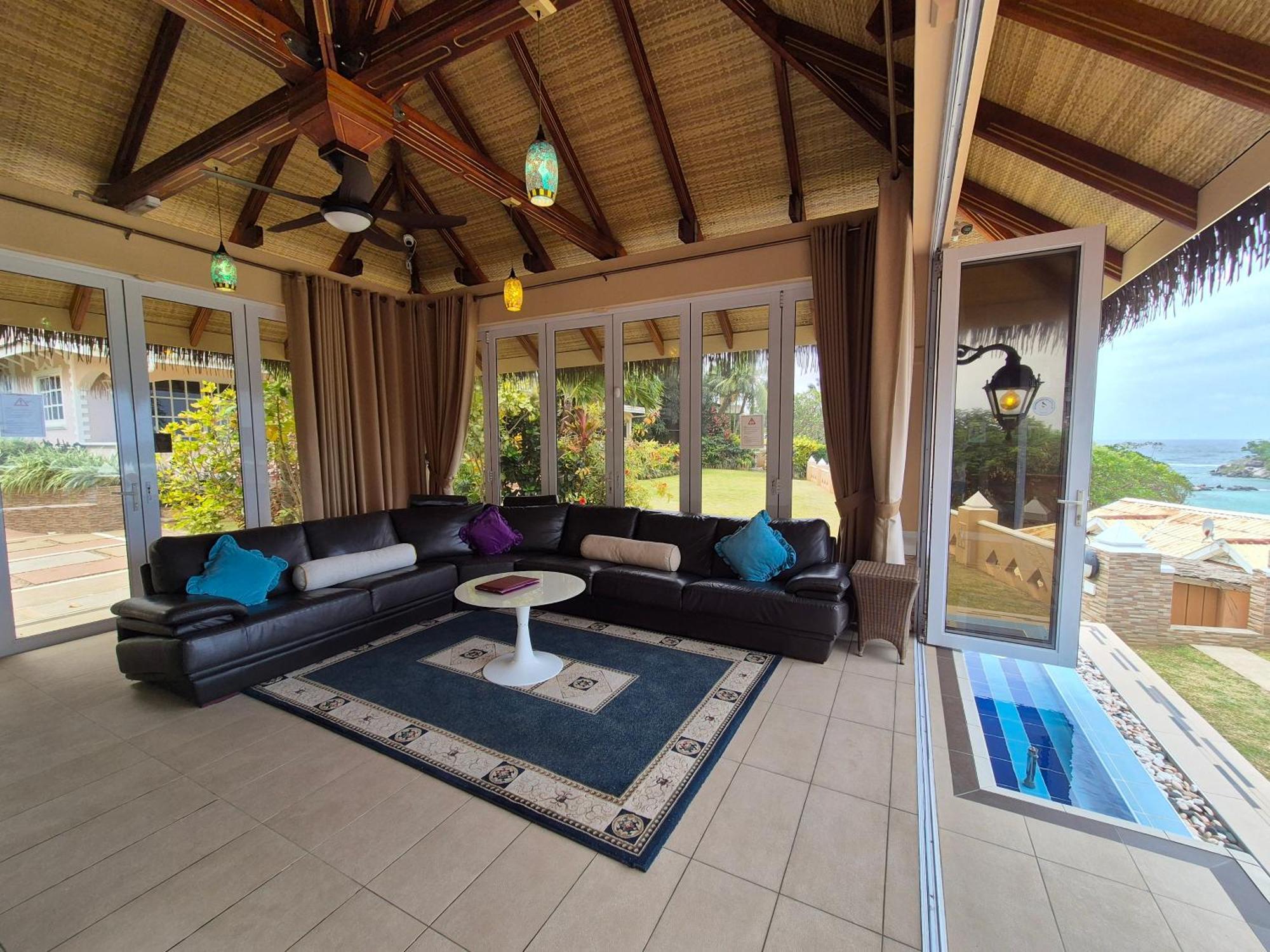 Au Fond De Mer View Anse Royale Exterior photo