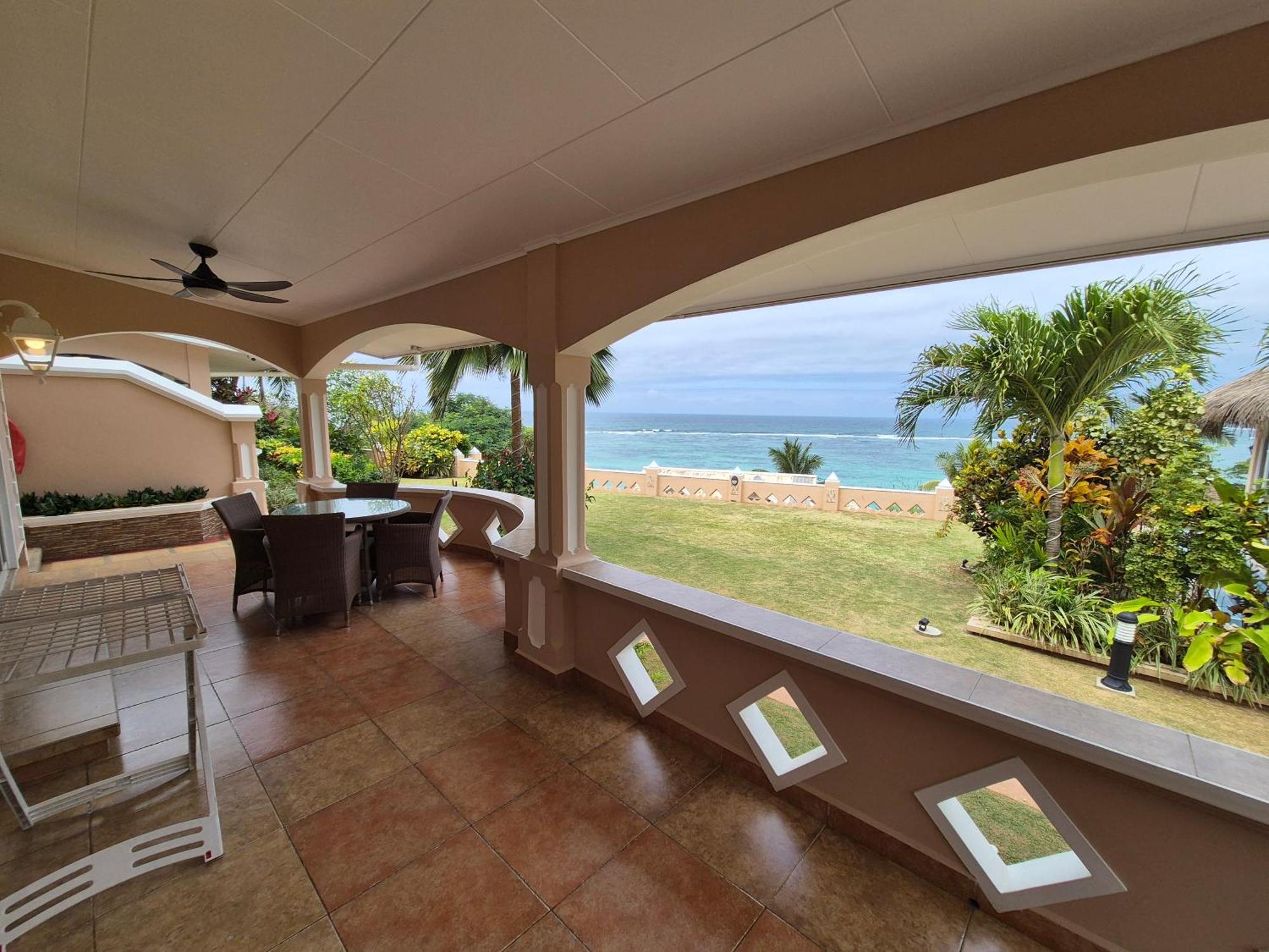 Au Fond De Mer View Anse Royale Exterior photo