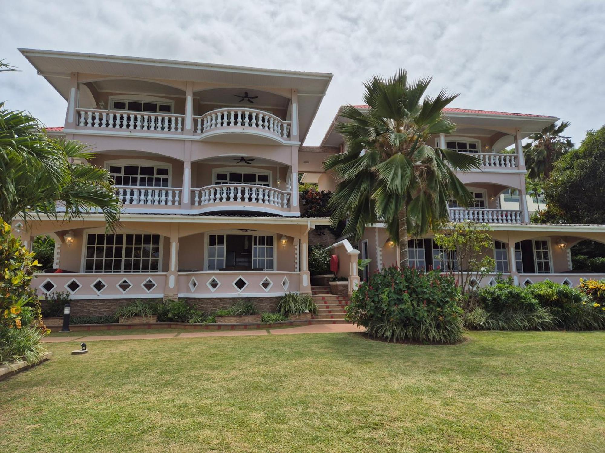 Au Fond De Mer View Anse Royale Exterior photo