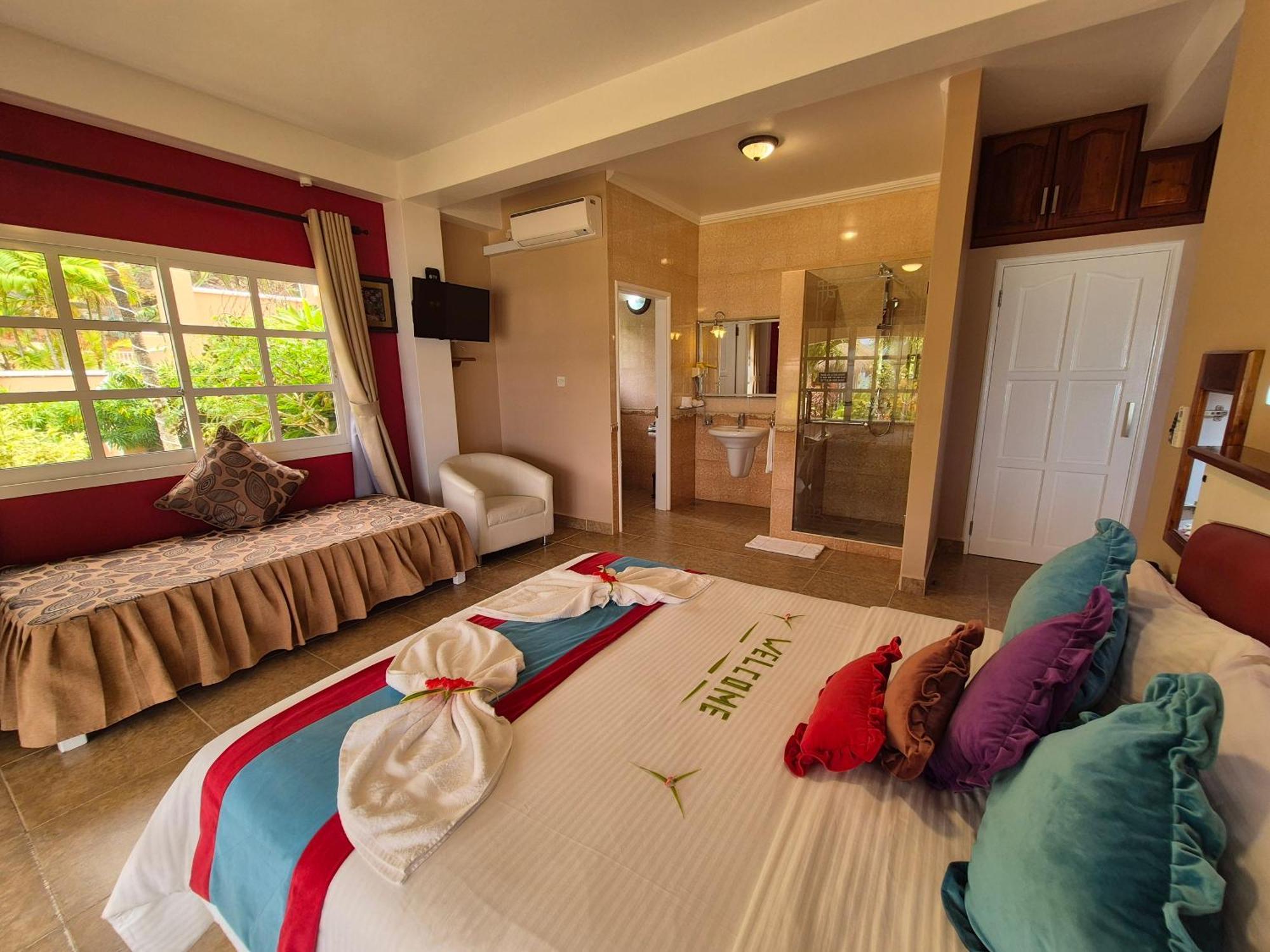 Au Fond De Mer View Anse Royale Exterior photo