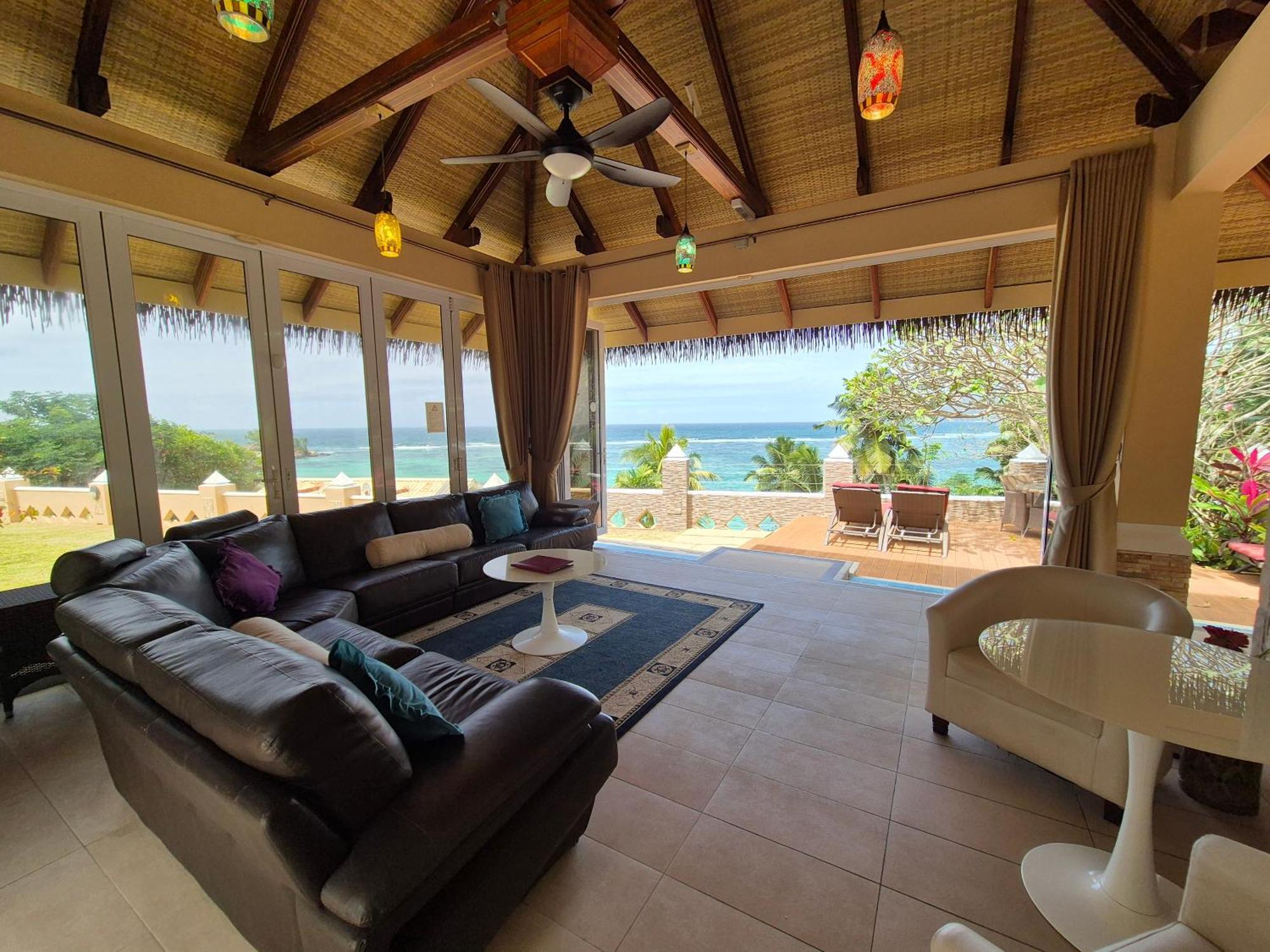 Au Fond De Mer View Anse Royale Exterior photo