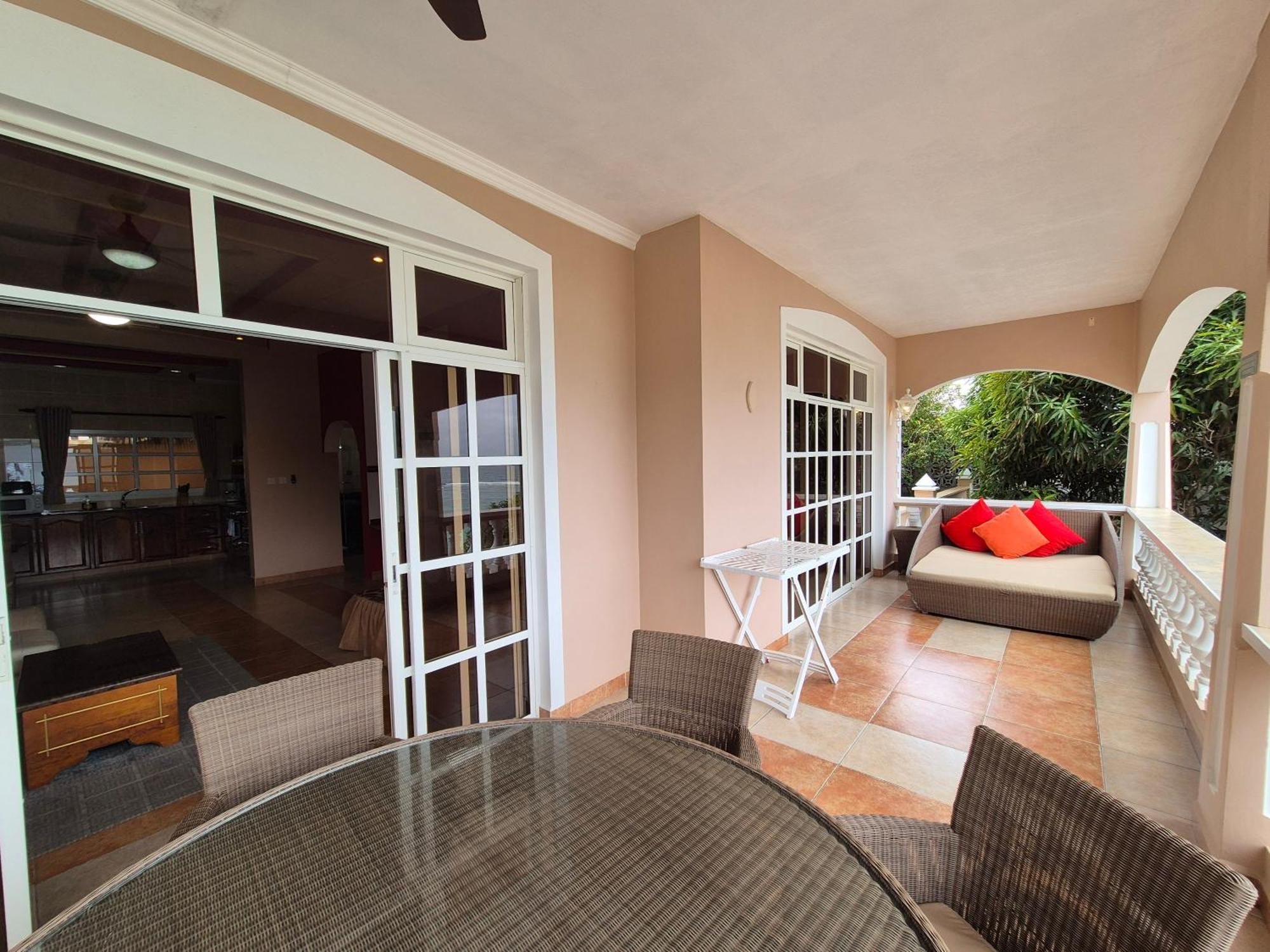 Au Fond De Mer View Anse Royale Exterior photo