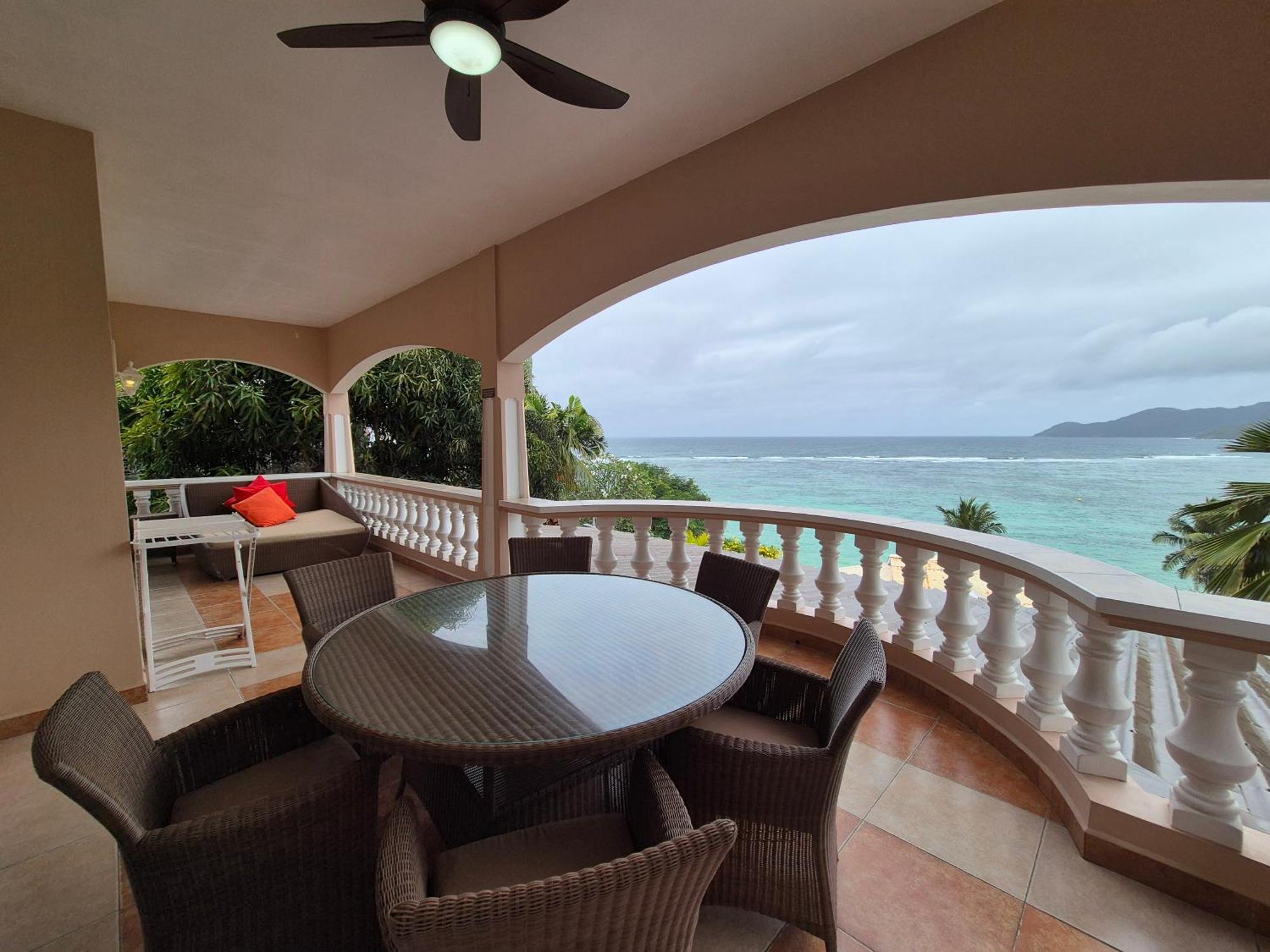 Au Fond De Mer View Anse Royale Exterior photo