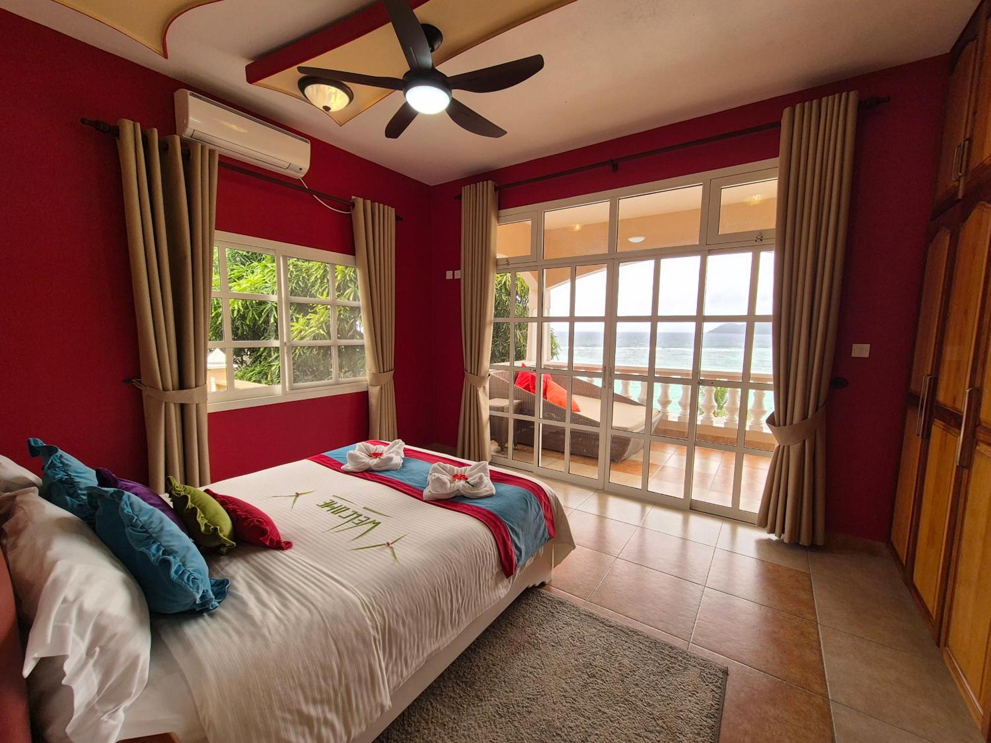 Au Fond De Mer View Anse Royale Exterior photo